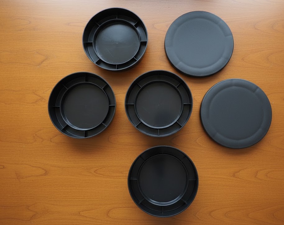 53D BLACK VERGINE PLASTIC CAP