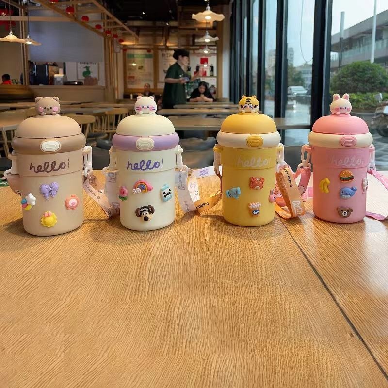 HELLO KITTY SIPPER BOTTLE 500ML 23071