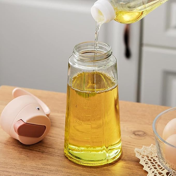 OIL BOTTLE PLASTIC HANDLE 650ML. 22234 |H2420