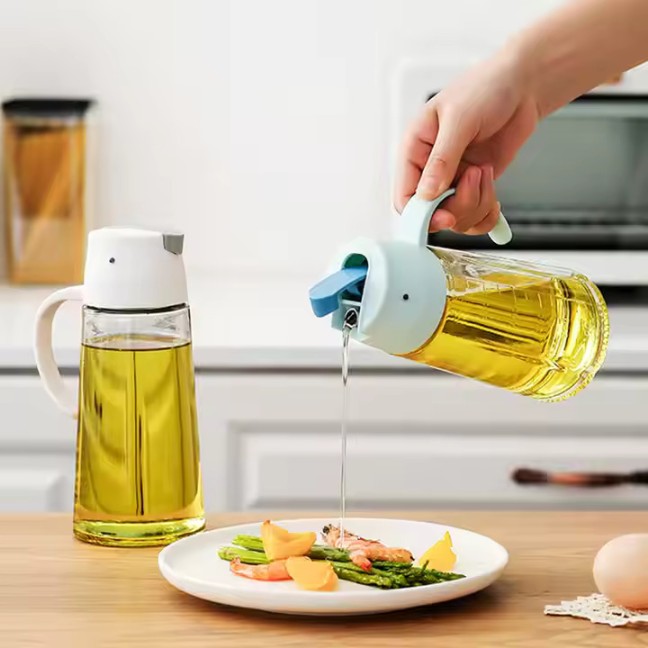 OIL BOTTLE PLASTIC HANDLE 620ML 22635 | VX-41